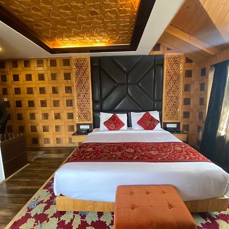 The Rosewood Hotel Gulmarg Exterior photo