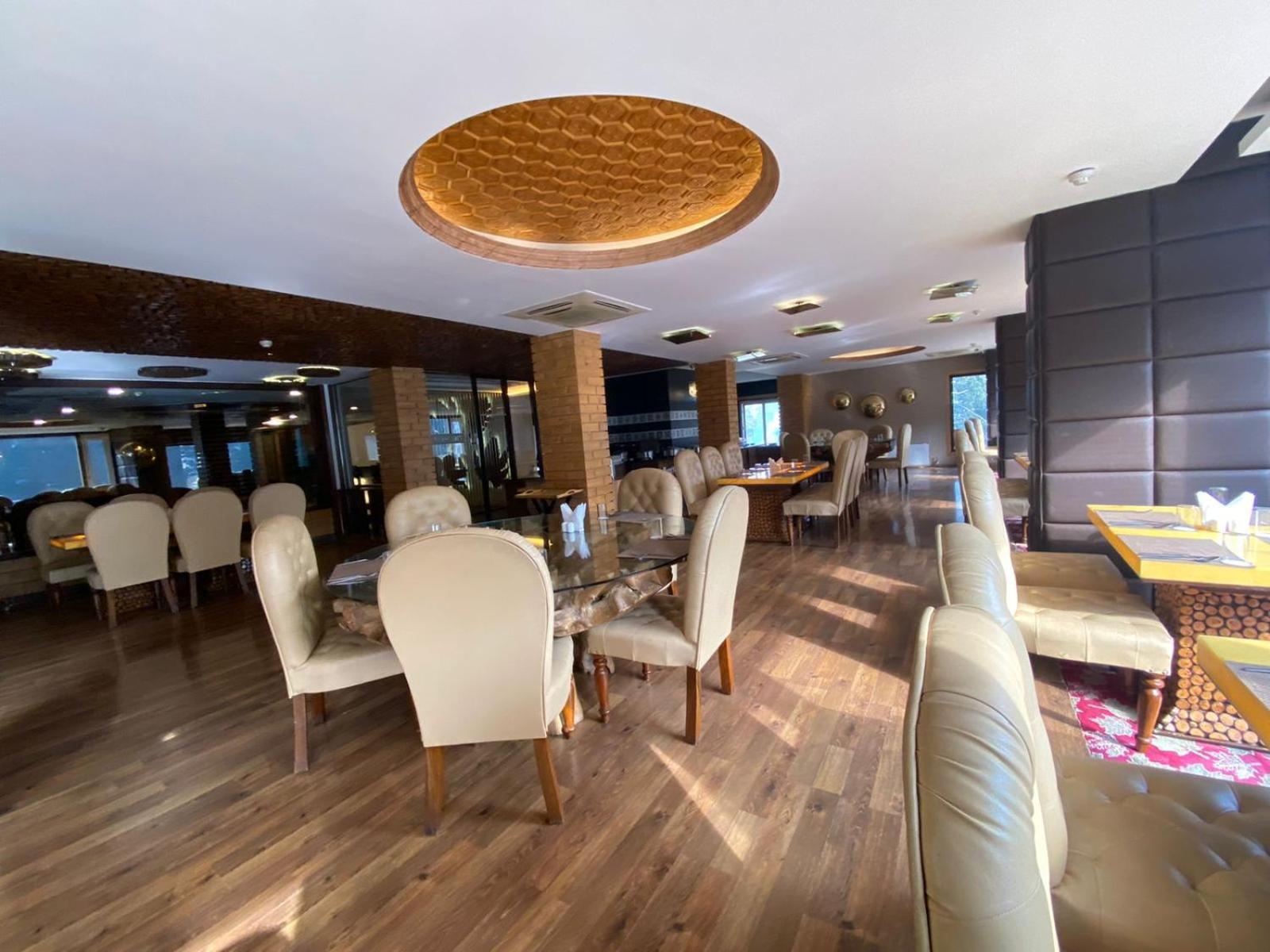 The Rosewood Hotel Gulmarg Exterior photo