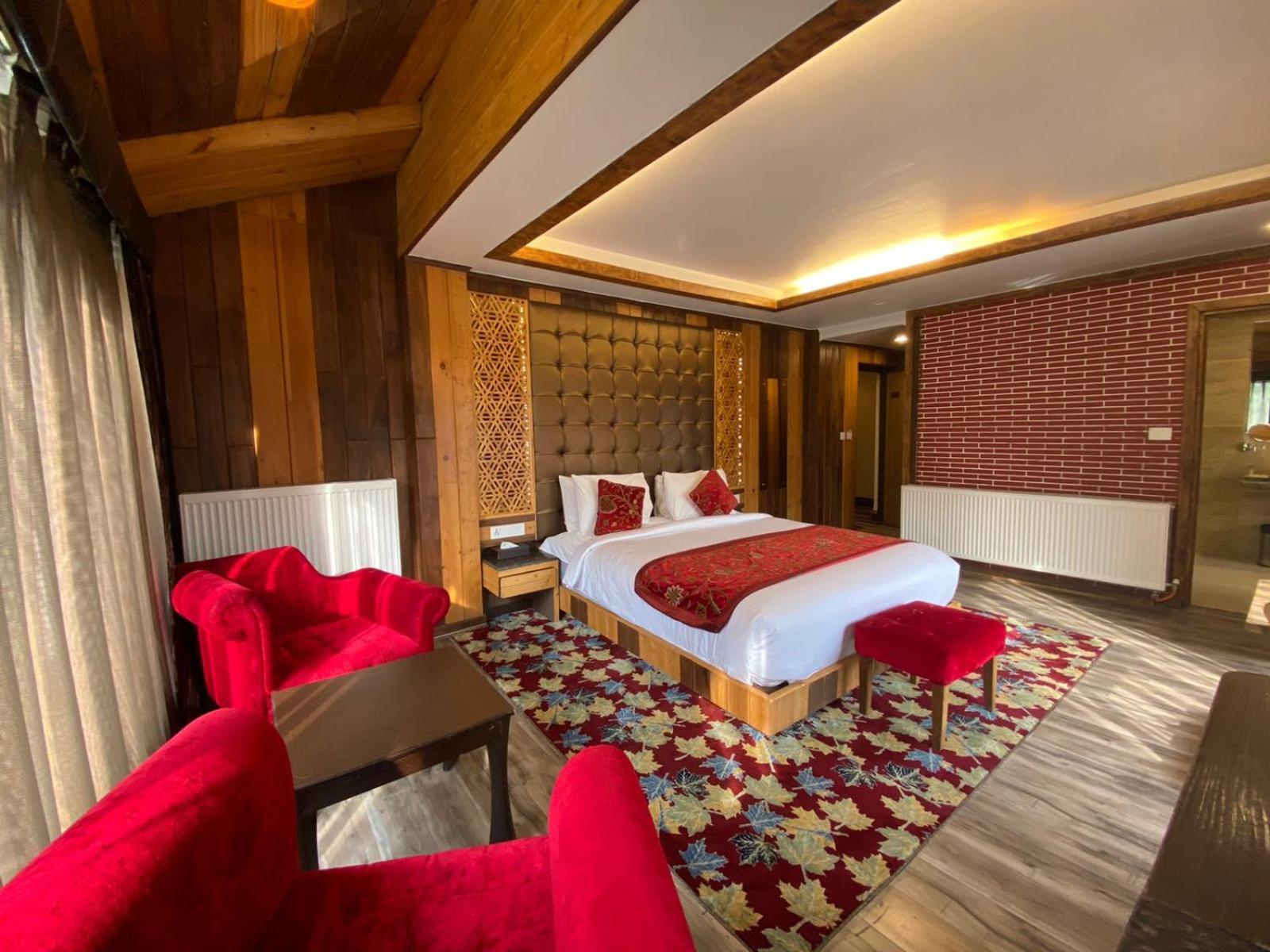 The Rosewood Hotel Gulmarg Exterior photo